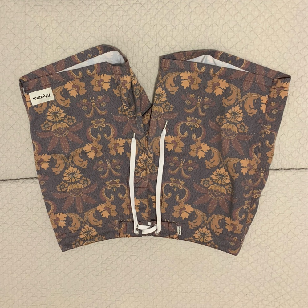 Mens Rhythm Bathing Suit (size 33)